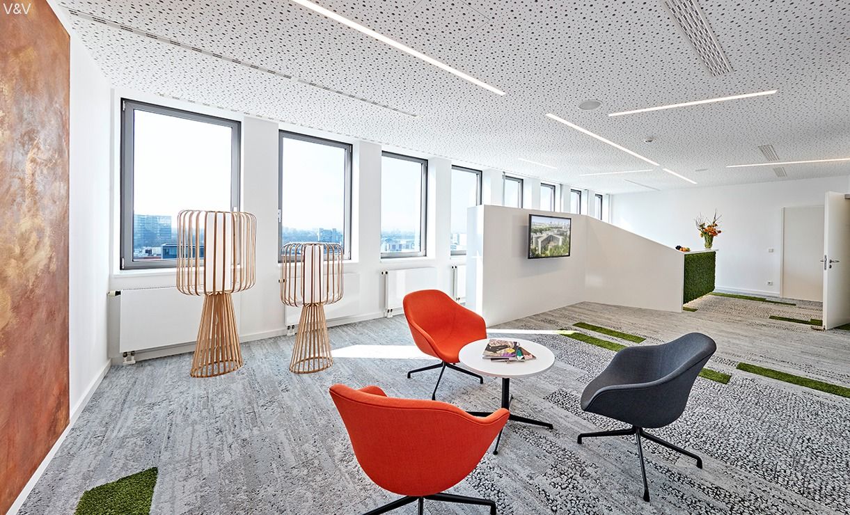 AstroPark Frankfurt - Moderner Bürokomplex am Eingang zur Bürostadt