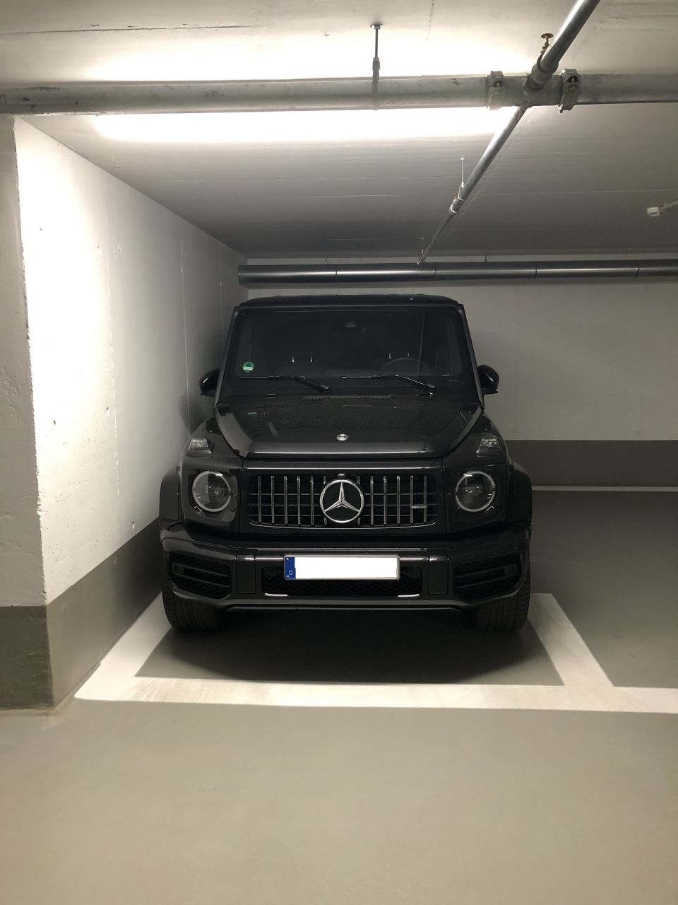 Frankfurt am Main: Tiefgaragenstellplatz in Stadtzentrum  - Thurn-und-Taxis-Platz  