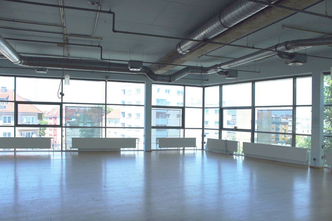 Loftartige Flächen mit Terrasse