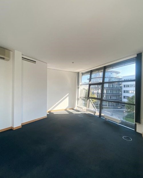 Moderne Büroflächen im Gewerbegebiet Bad Homburg
