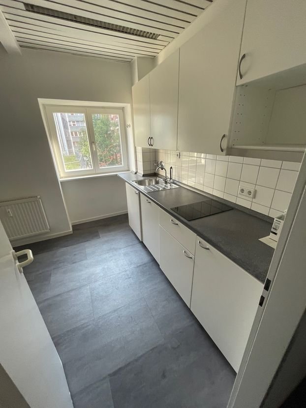 Repräsentativer Altbau im pulsierenden Bahnhofsviertel