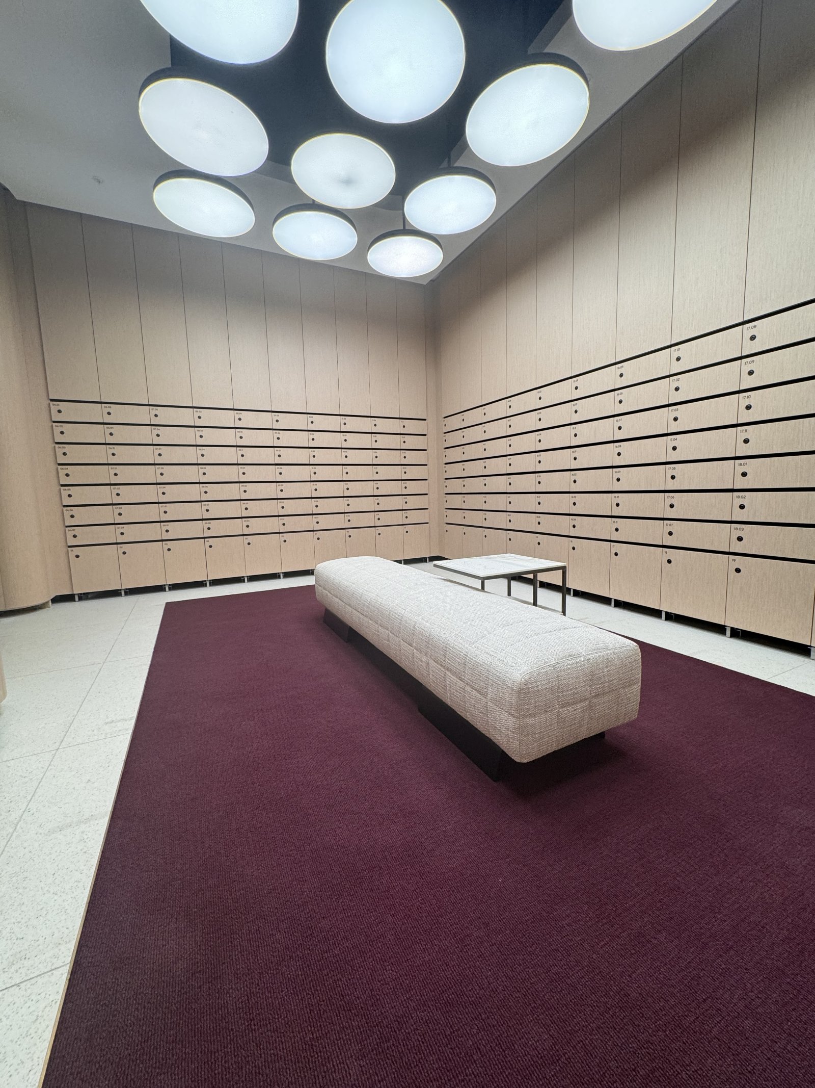 Stilvoll möblierte 2-Zimmer-Wohnung mit 68 m² Wohnfläche im renommierten FOUR