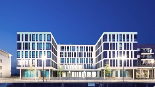 Moderne Büroflächen am Zollhafen