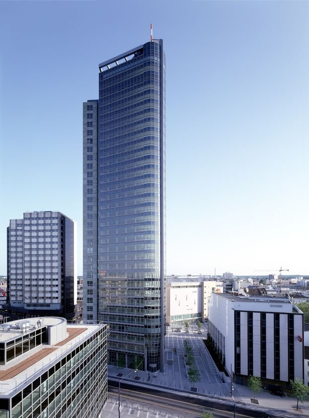 Über den Wolken - City Tower Offenbach
