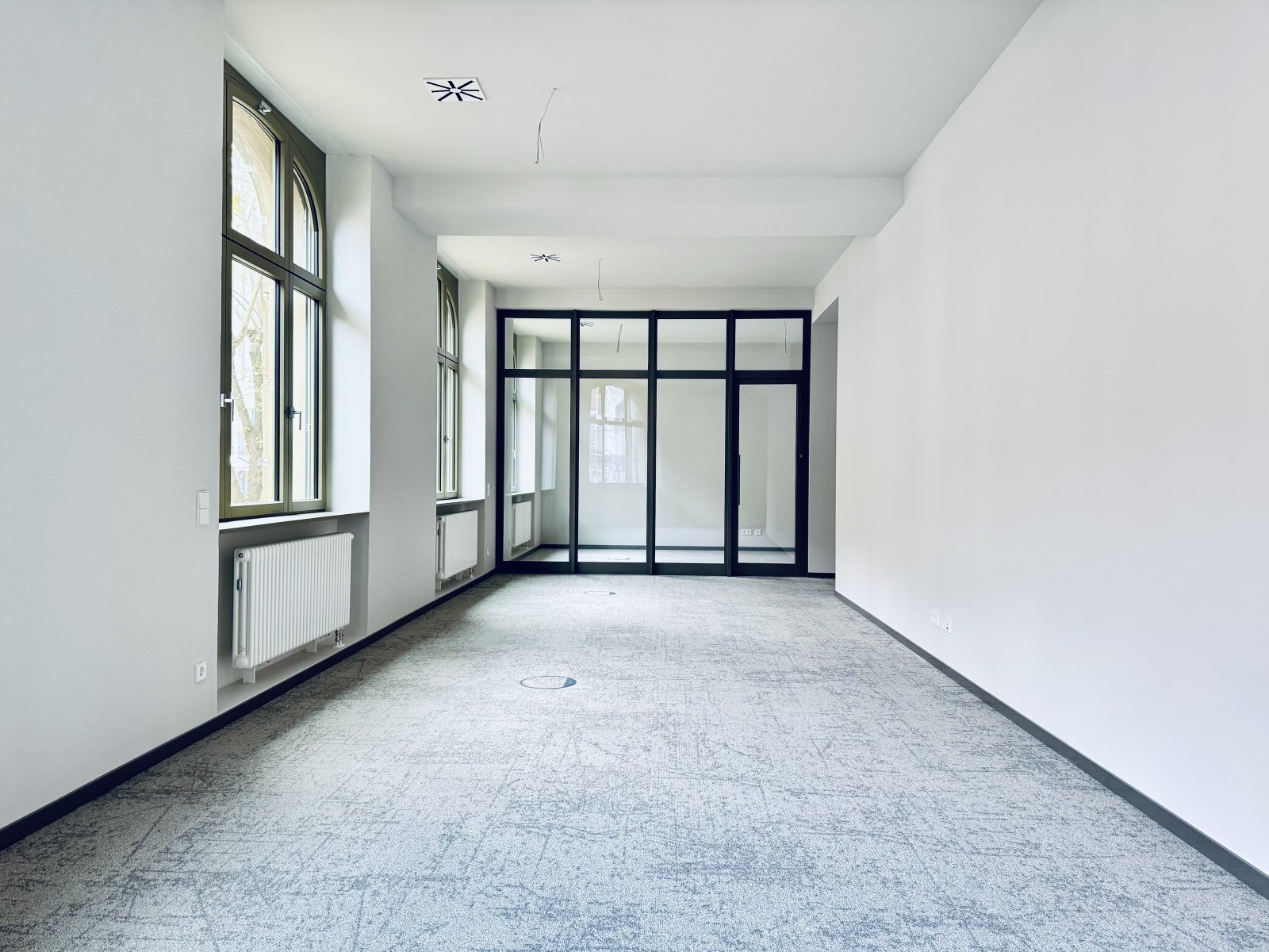 Modernes Büroloft im repräsentativen Altbau