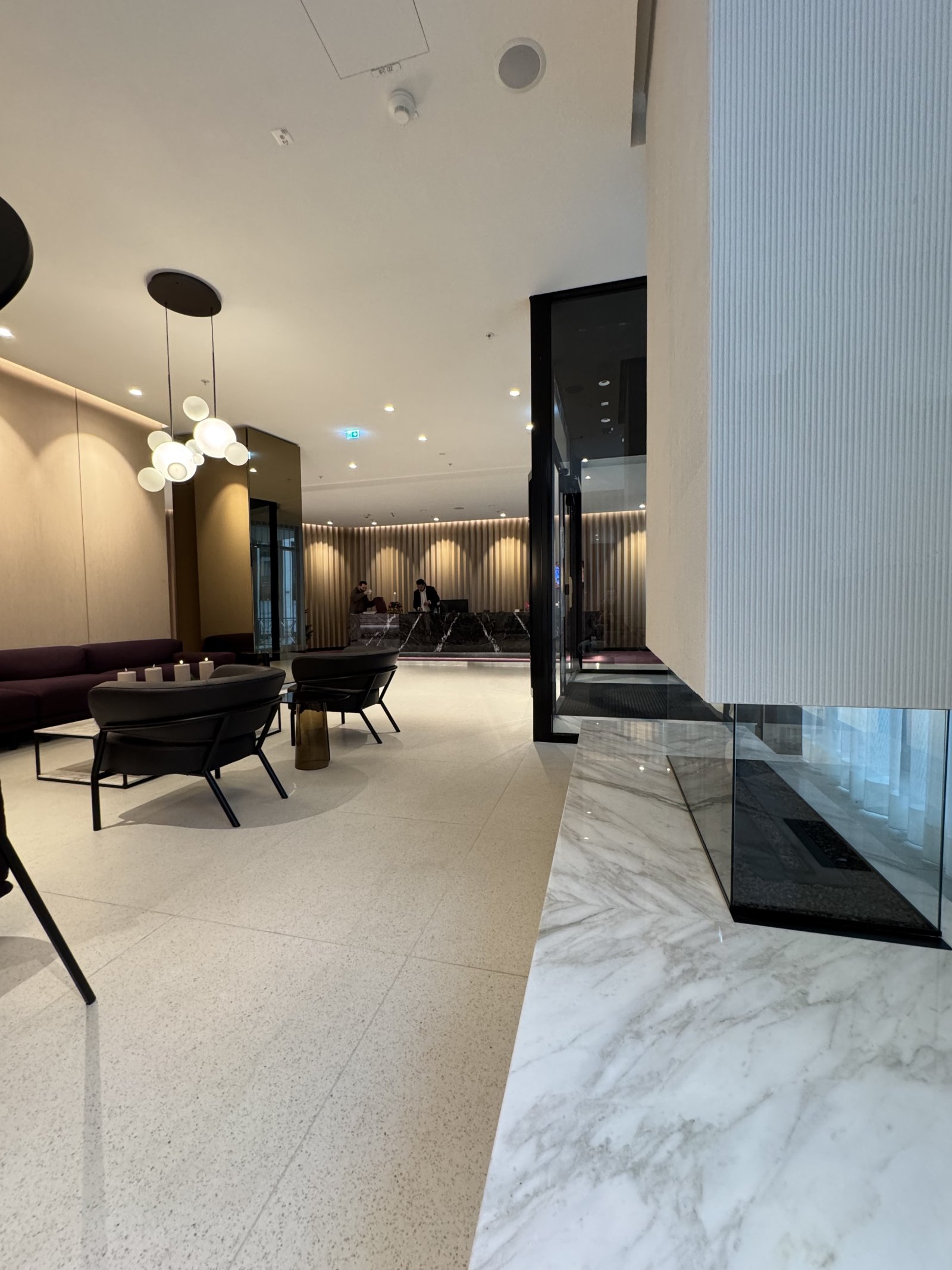 Luxuriöse, vollmöblierte 3-Zimmer-Wohnung mit 102 m² Wohnfläche zu verkaufen