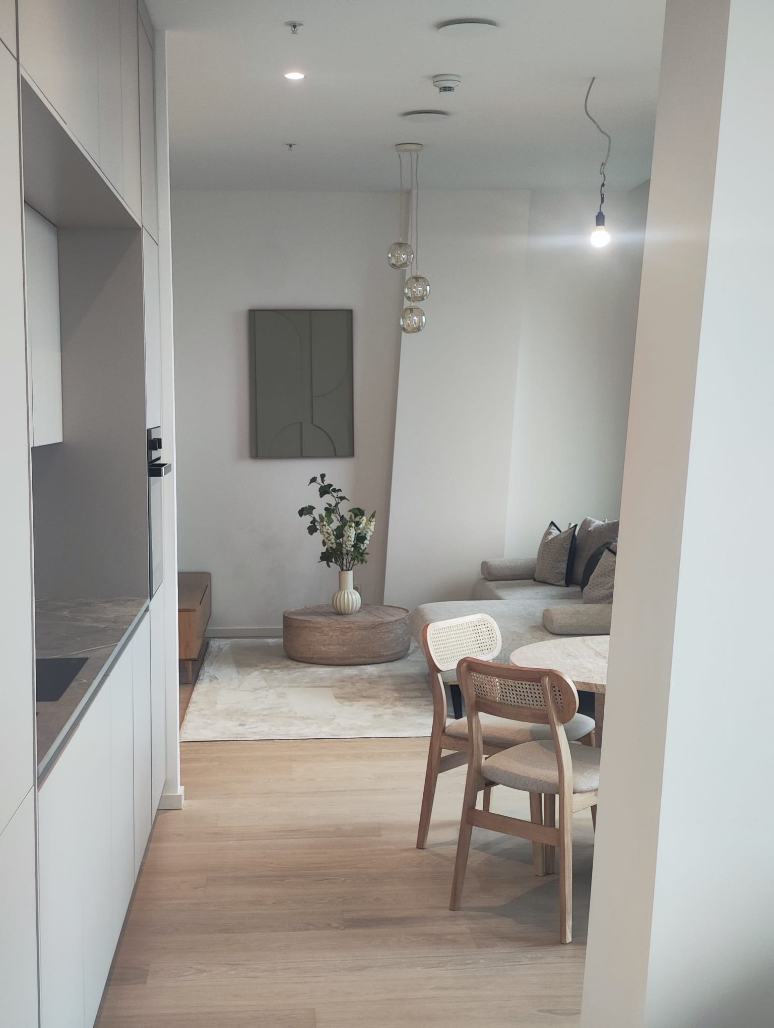 Luxuriöse, vollmöblierte 2-Zimmer-Wohnung zu verkaufen