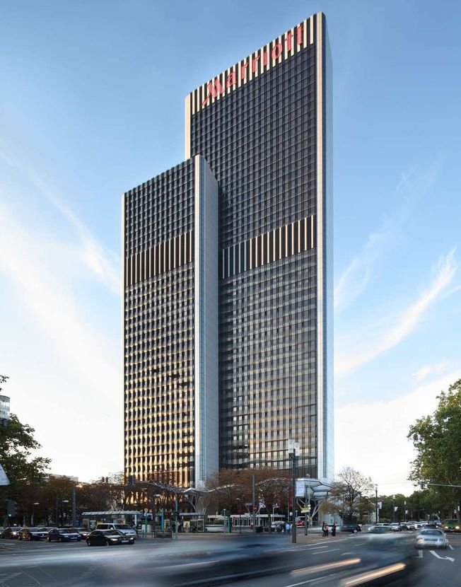 Landmark Building - Ihr neues Büro am Tor zu Frankfurt