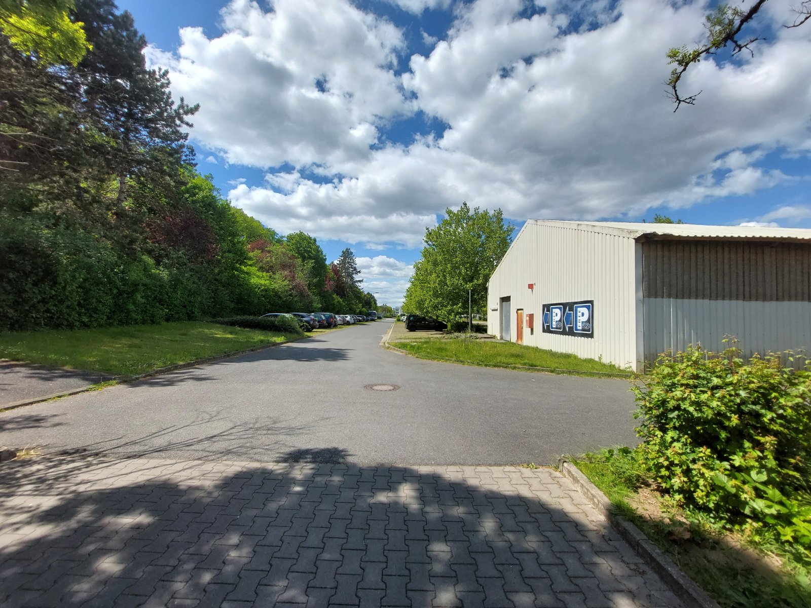 Logistikhallen mit ebenerdiger Andienung