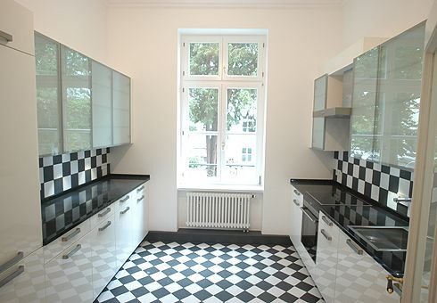 Repräsentative Altbauetage im Westend