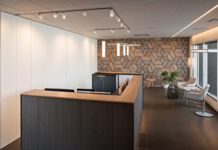 Modernes Bürogebäude mit ansprechender Glasfassade in Top Lage