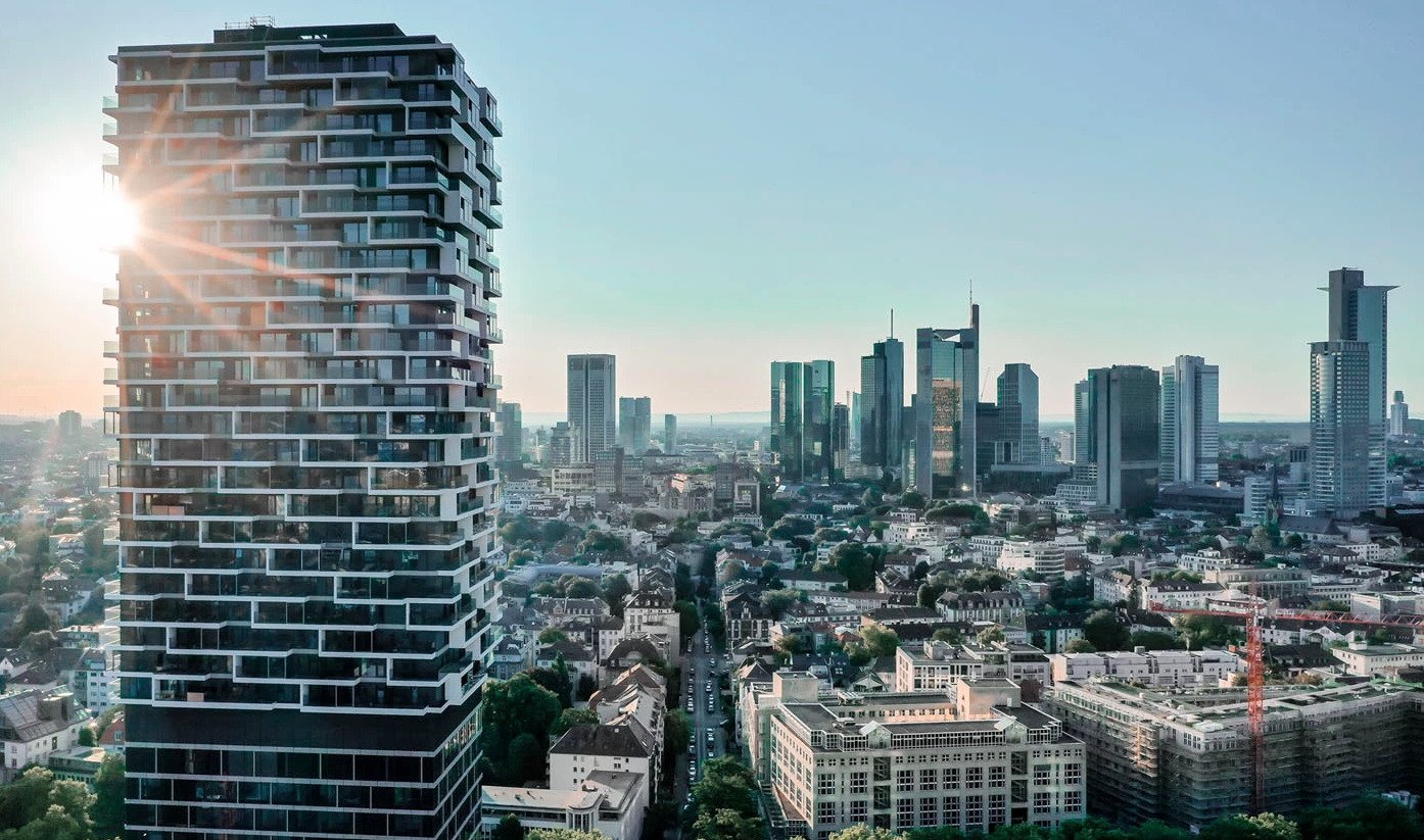 Exklusive 2-Zimmer-Wohnung im 27. Obergeschoss – voll möbliert mit Skyline-Blick