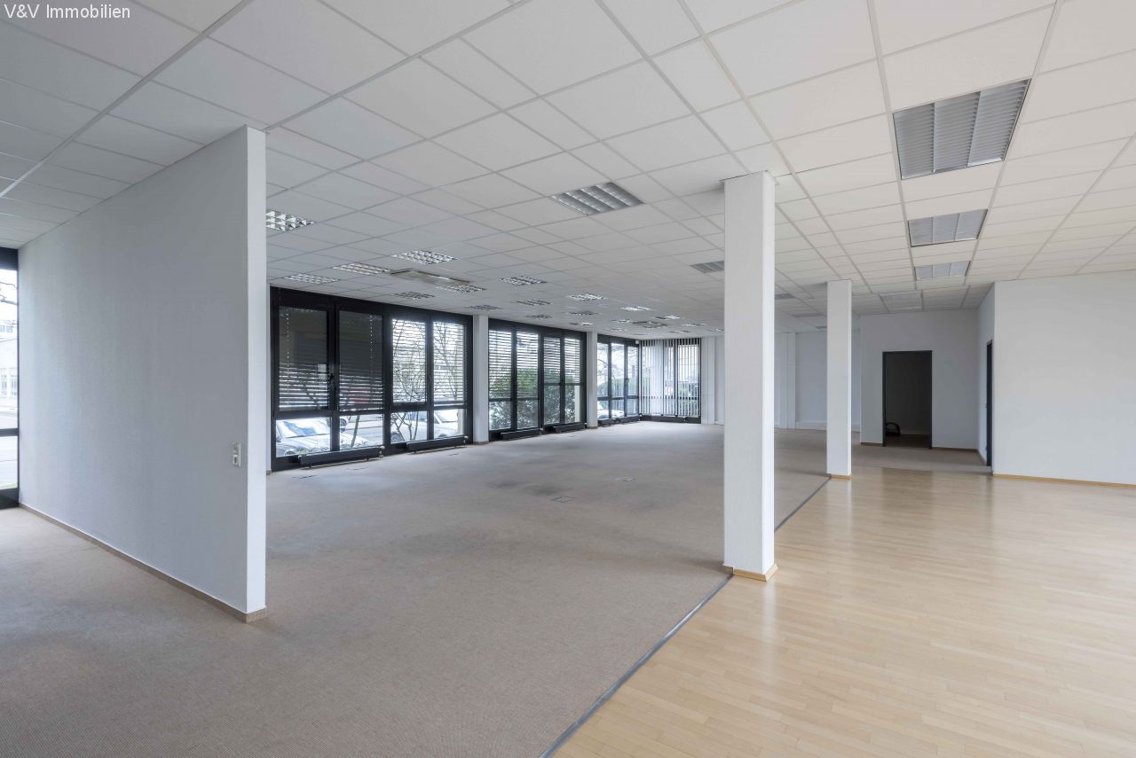 Modernes Bürohaus im ISENBURG PARK