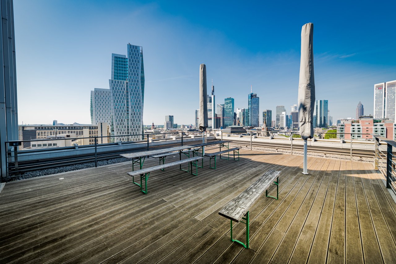 Ihr neuer Firmensitz mit spektakulärem Skylineblick