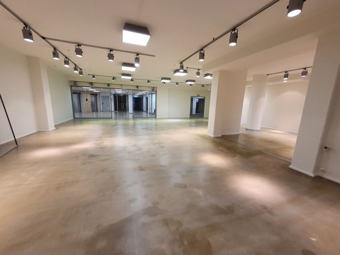 Moderne Büro- und Showroomflächen - Flexible Nutzungsmöglichkeiten und kurze Laufzeit