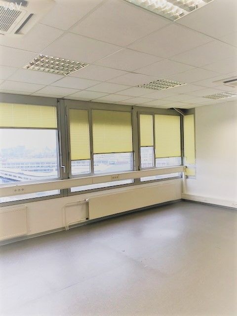 Büroturm mit vielseitigen Nutzungsmöglichkeiten