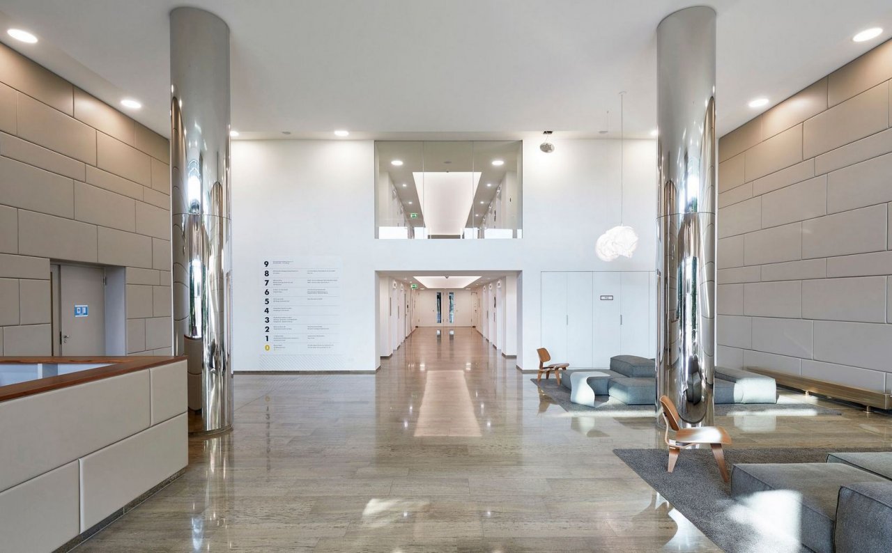 Foyer Foyer