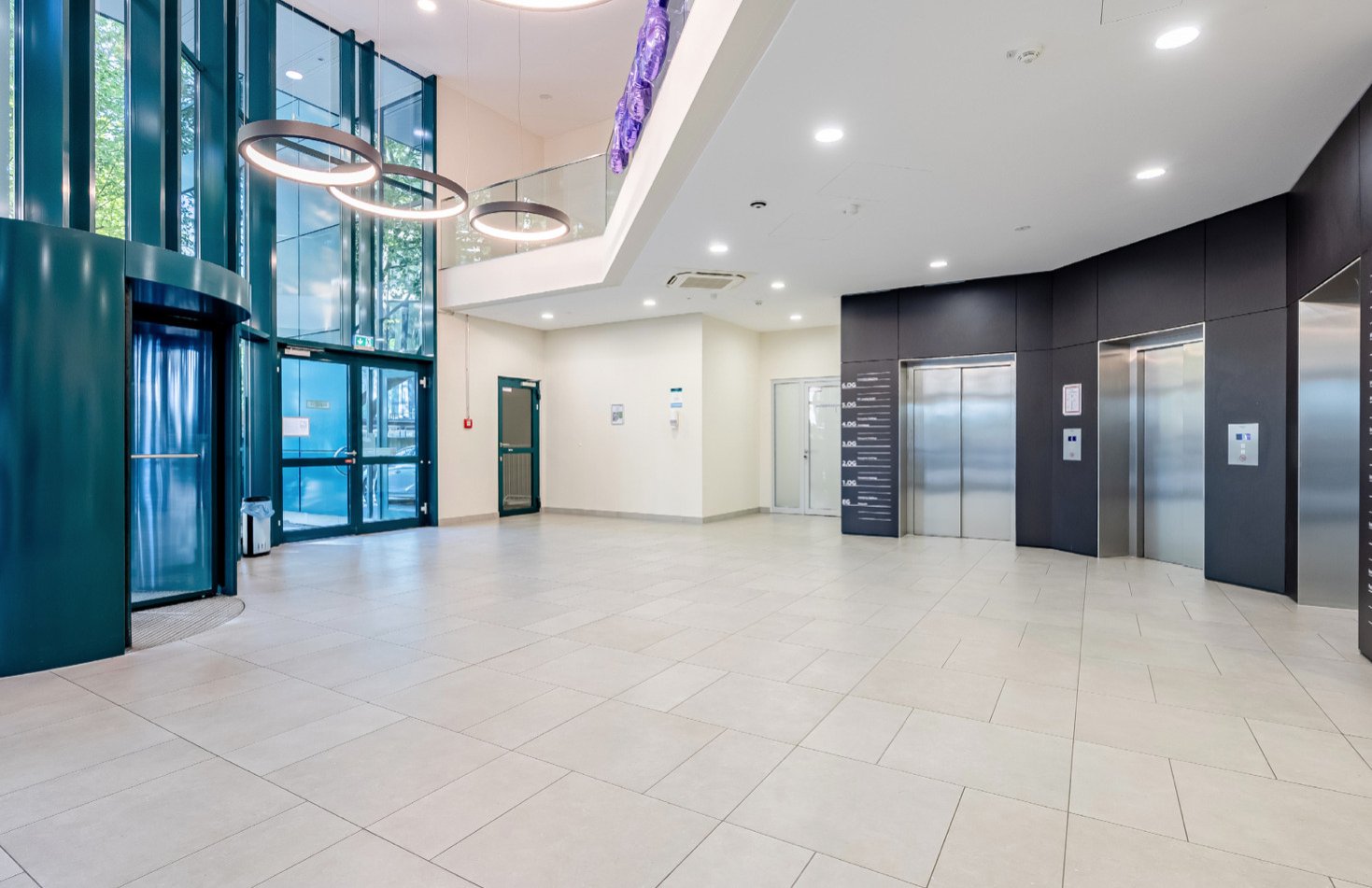 Foyer Foyer