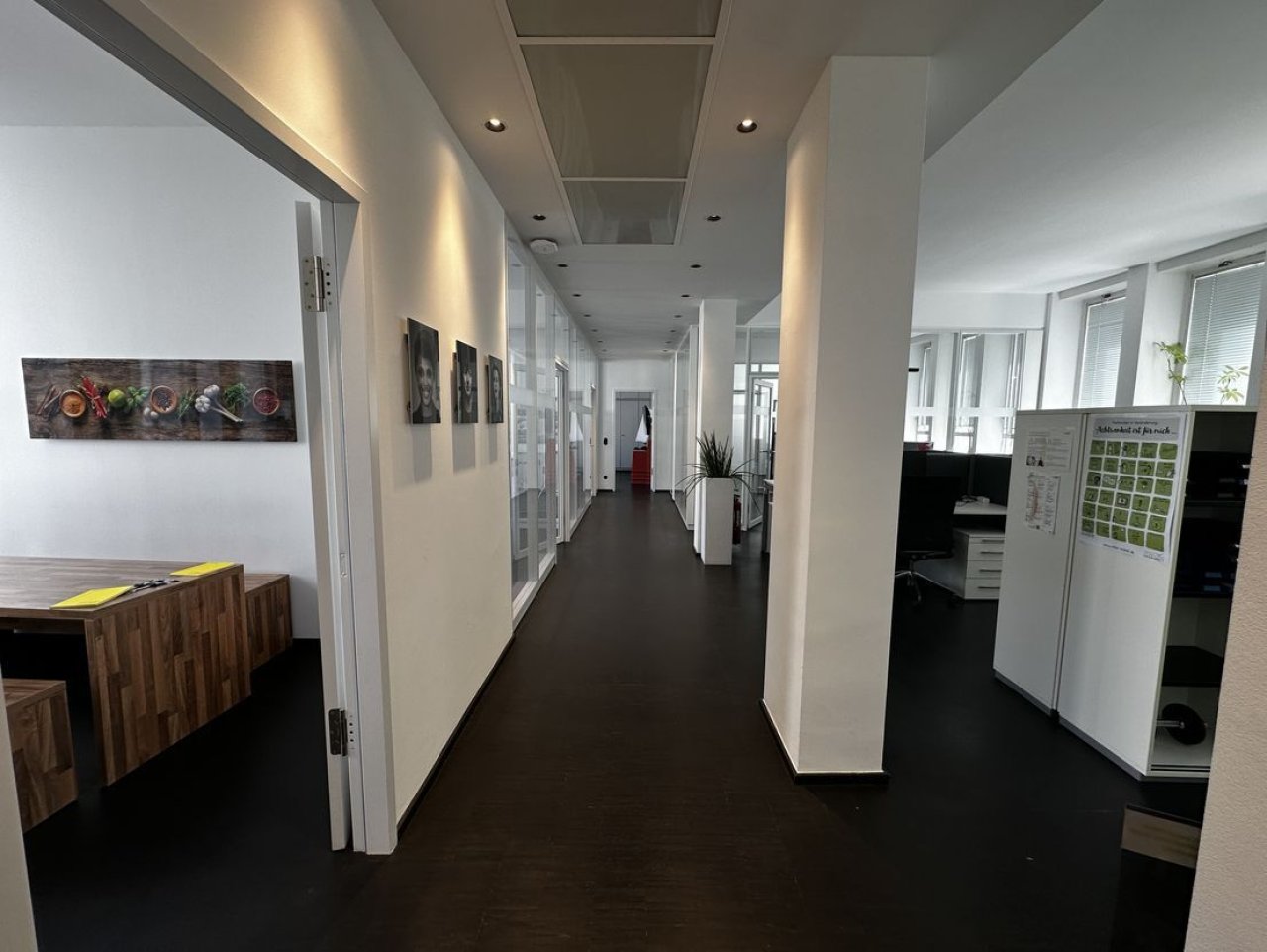 Büroflur EG Büroflur EG