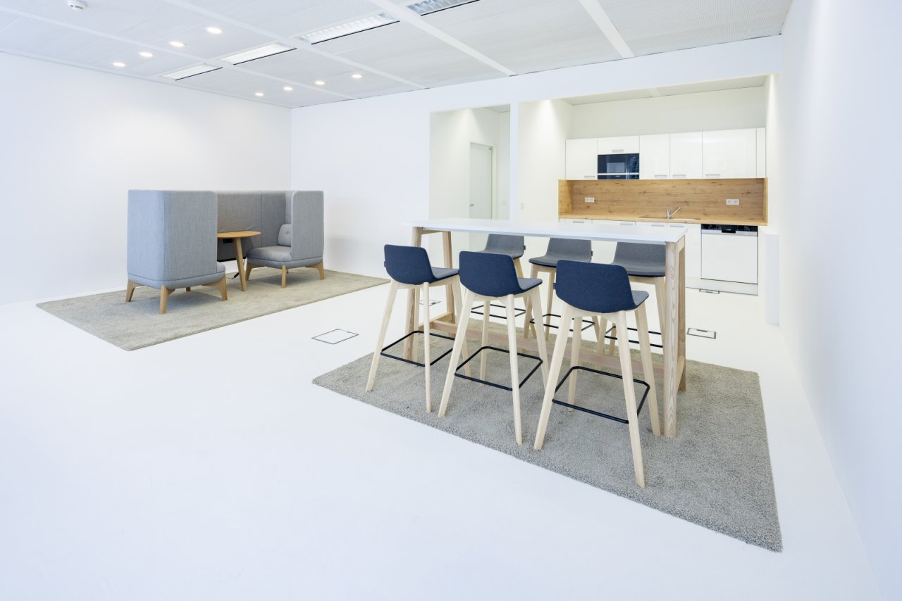 Beispiel Teeküche und Lounge Beispiel Teeküche und Lounge