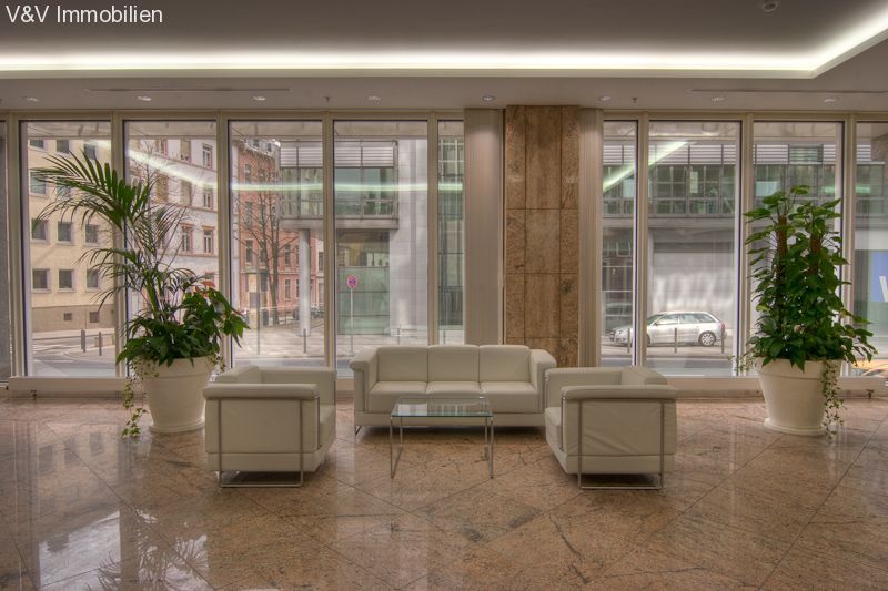 Foyer Foyer