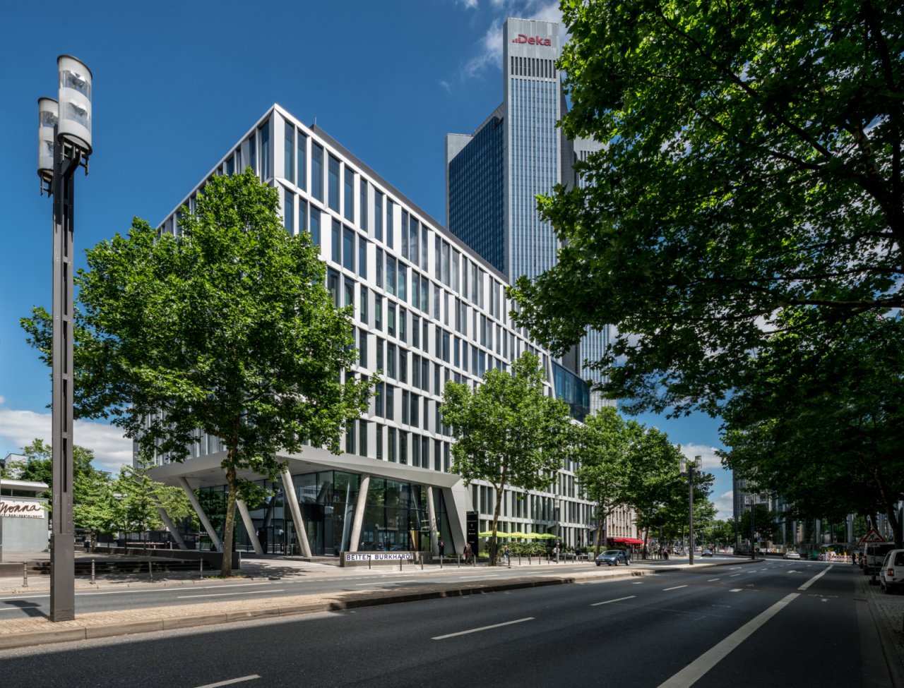 Straßenansicht Straßenansicht