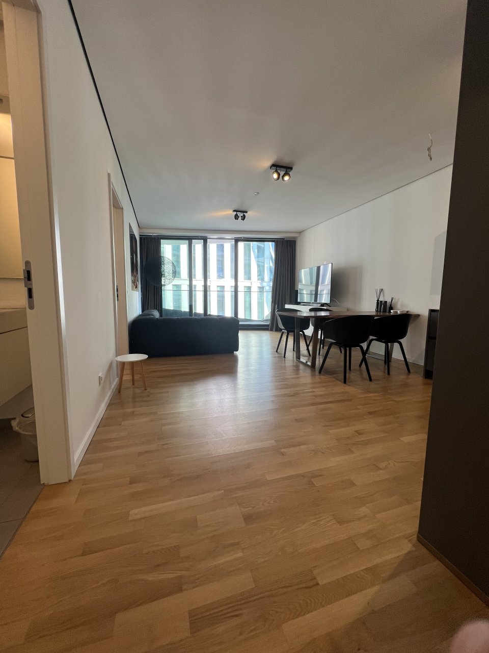 Exklusives, komplett möbliertes Luxusapartment in direkter Citylage