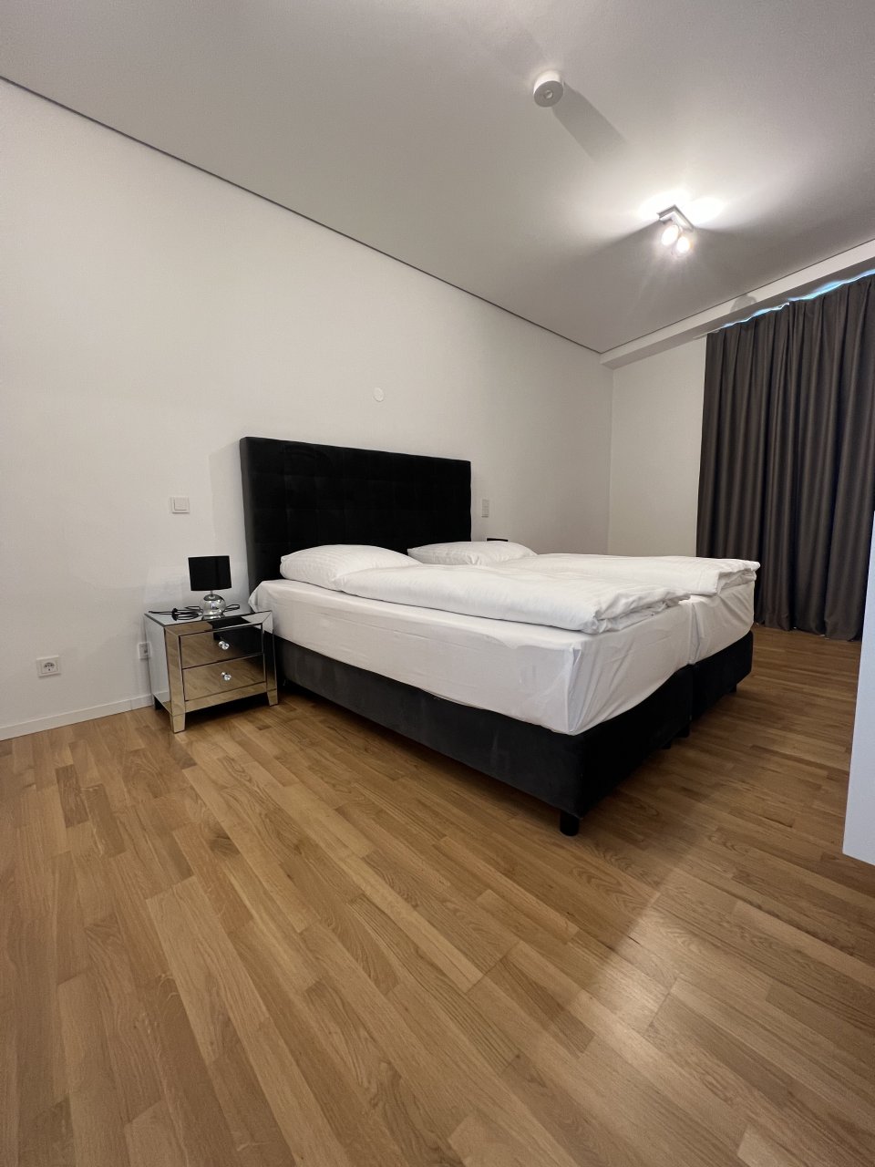 Exklusives, komplett möbliertes Luxusapartment in direkter Citylage