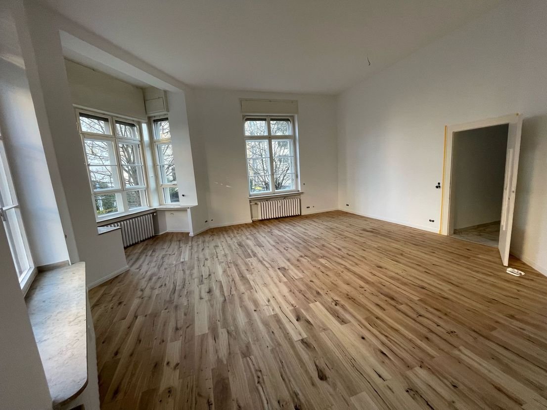 Attraktive Büro- / Praxisflächen im Westend-Süd